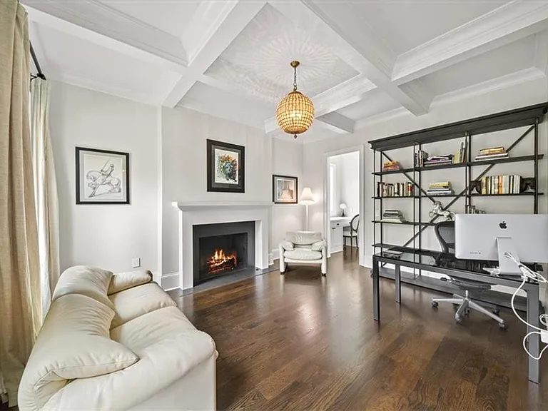 5-Bedroom Single-Family Home for Sale in Atlanta, GA – 3 Old Paces Pl NW – $2,595,000 - photo 9