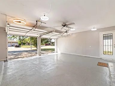 Nhà bán 4 phòng ngủ tại Houston, TX - $250,000 - ảnh 2