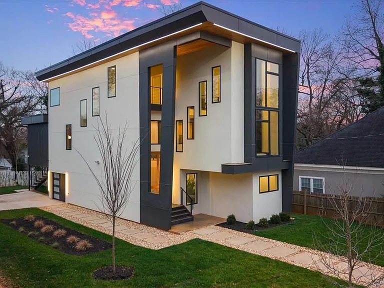 Nhà bán 5 phòng ngủ tại Atlanta, GA - $900,000