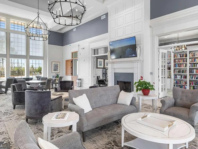 Nhà bán 3 phòng ngủ tại Hoschton, GA - $658,500 - ảnh 11