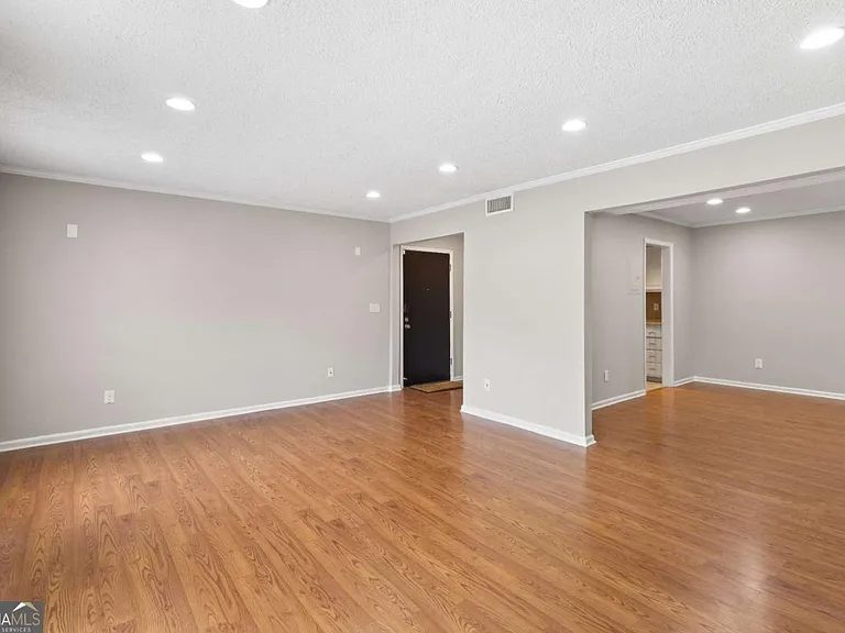 Nhà bán 2 phòng ngủ tại Atlanta, GA - $200,000 - ảnh 4