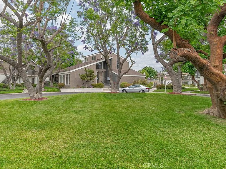 2-Bedroom Multifamily Property for Sale in Santa Ana, CA – 2803 S Fairview St Unit C – $495,000 - photo 10