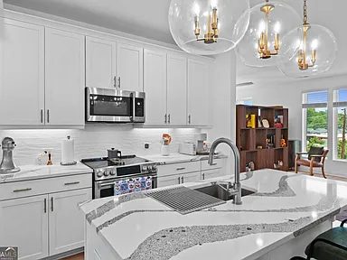 2-Bedroom Condo for Sale in Atlanta, GA – 371 Grant Cir #1844 – $484,900 - photo 2
