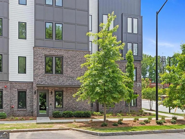 2-Bedroom Condo for Sale in Atlanta, GA – 371 Grant Cir #1844 – $484,900 - photo 8