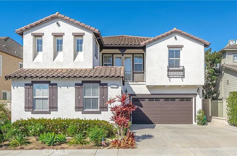 Nhà bán 5 phòng ngủ tại Huntington Beach, CA - $2,549,000