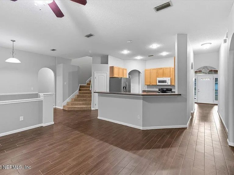 4-Bedroom Single-Family Home for Sale in Jacksonville, FL – 8871 CANOPY OAKS Drive – $499,000 - photo 5