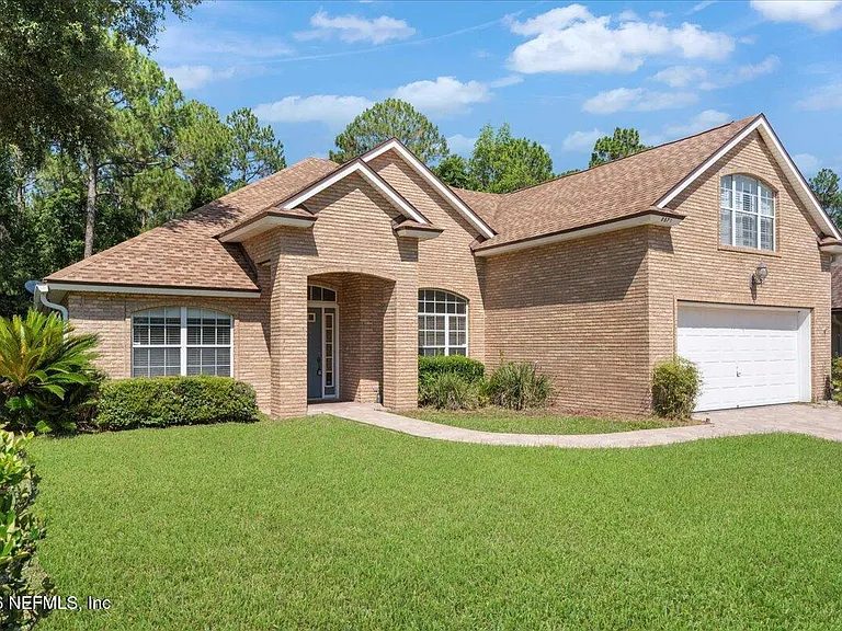 4-Bedroom Single-Family Home for Sale in Jacksonville, FL – 8871 CANOPY OAKS Drive – $499,000 - photo 2