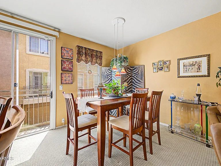 Nhà bán 2 phòng ngủ tại Phoenix, AZ - $299,900 - ảnh 3