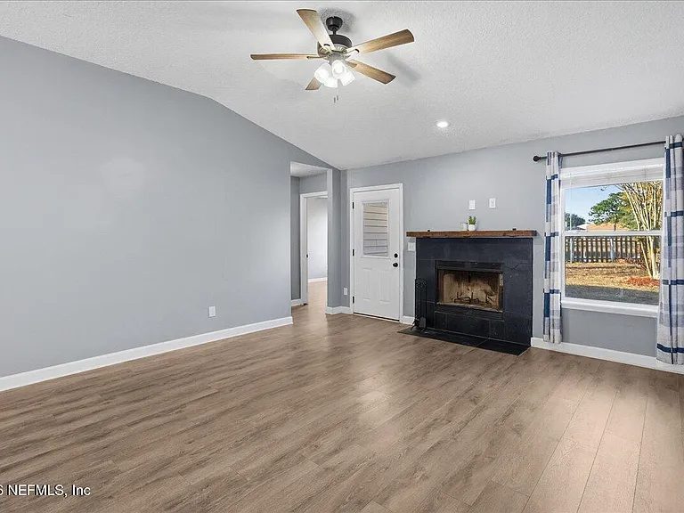 3-Bedroom Single-Family Home for Sale in Jacksonville, FL – 7945 DELTA POST Drive S – $275,000 - photo 3