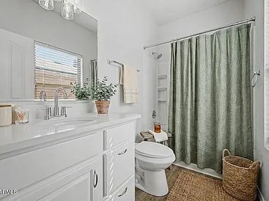 3-Bedroom Single-Family Home for Sale in Chandler, AZ – 1368 S WAGON WHEEL Court – $415,000 - photo 8
