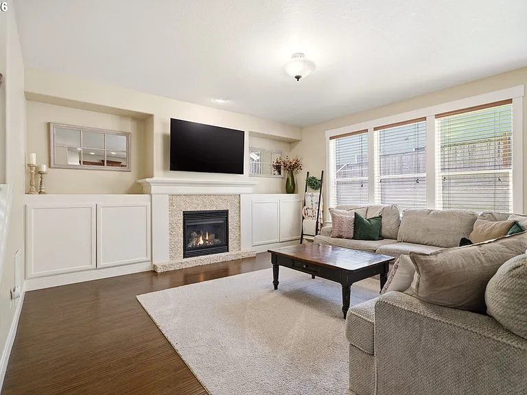 Nhà bán 5 phòng ngủ tại Oregon City, OR - $650,000 - ảnh 6