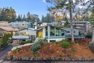 Nhà bán 3 phòng ngủ tại Eugene, OR - $1,200,000