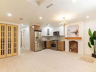 Nhà bán 5 phòng ngủ tại Brooklyn, NY - $1,899,000 - ảnh 5
