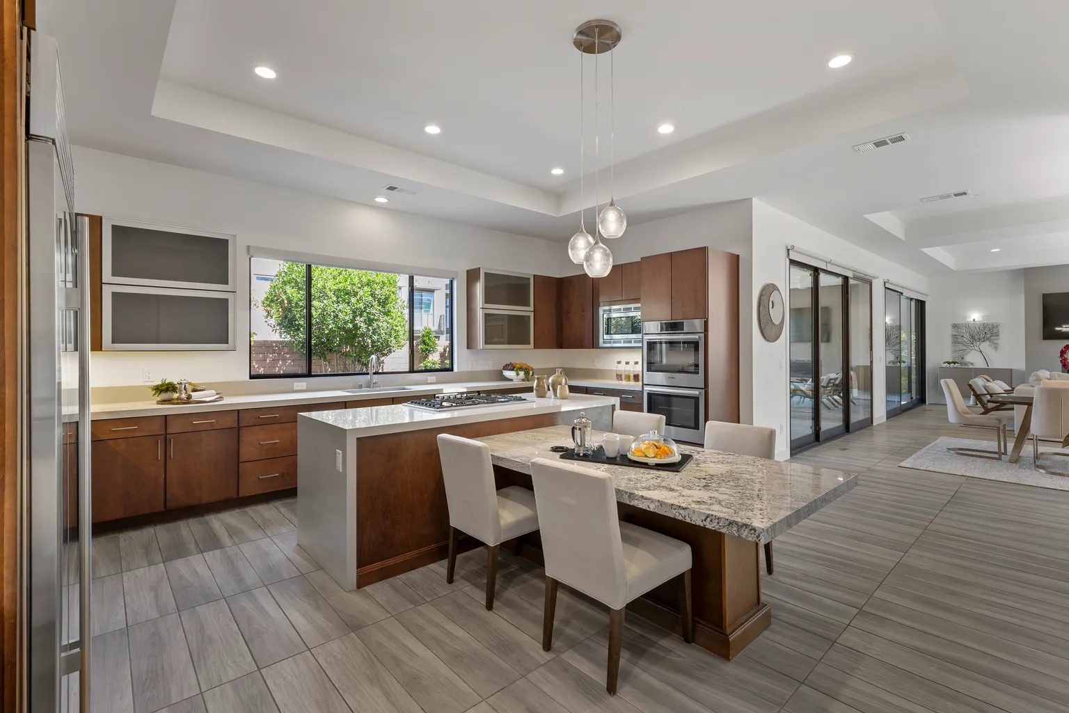 Nhà bán 4 phòng ngủ tại Summerlin, NV - $2,399,999 - ảnh 3