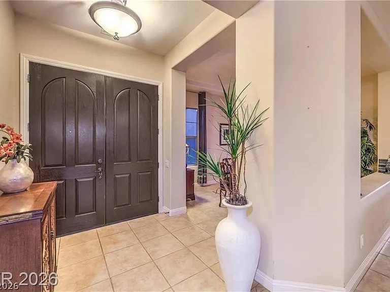 Nhà bán 3 phòng ngủ tại Henderson, NV - $799,900 - ảnh 2