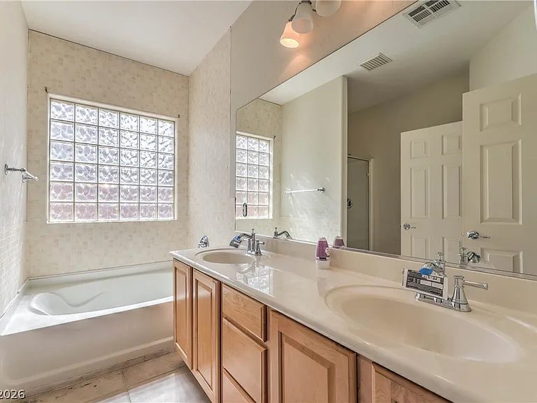 Nhà bán 3 phòng ngủ tại Las Vegas, NV - $192 - ảnh 6