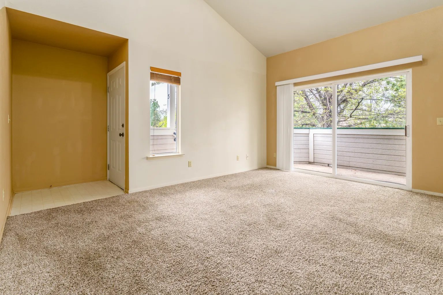 Nhà bán 2 phòng ngủ tại Sparks, NV - $285,000 - ảnh 2