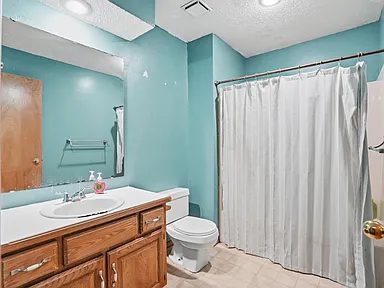 3-Bedroom Single-Family Home for Sale in Springfield, MO – 3463 S Meadowlark Avenue – $239,900 - photo 9