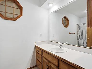 3-Bedroom Single-Family Home for Sale in Springfield, MO – 3463 S Meadowlark Avenue – $239,900 - photo 6