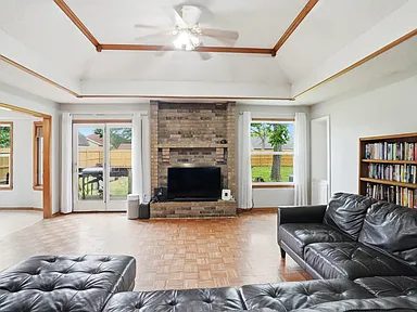 3-Bedroom Single-Family Home for Sale in Springfield, MO – 3463 S Meadowlark Avenue – $239,900 - photo 2