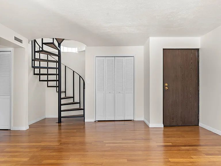 3-Bedroom Multifamily Property for Sale in Salt Lake City, UT – 303 N A St #503 – $625,000 - photo 11