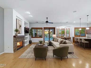 Nhà bán 4 phòng ngủ tại Phoenix, AZ - $995,000 - ảnh 6