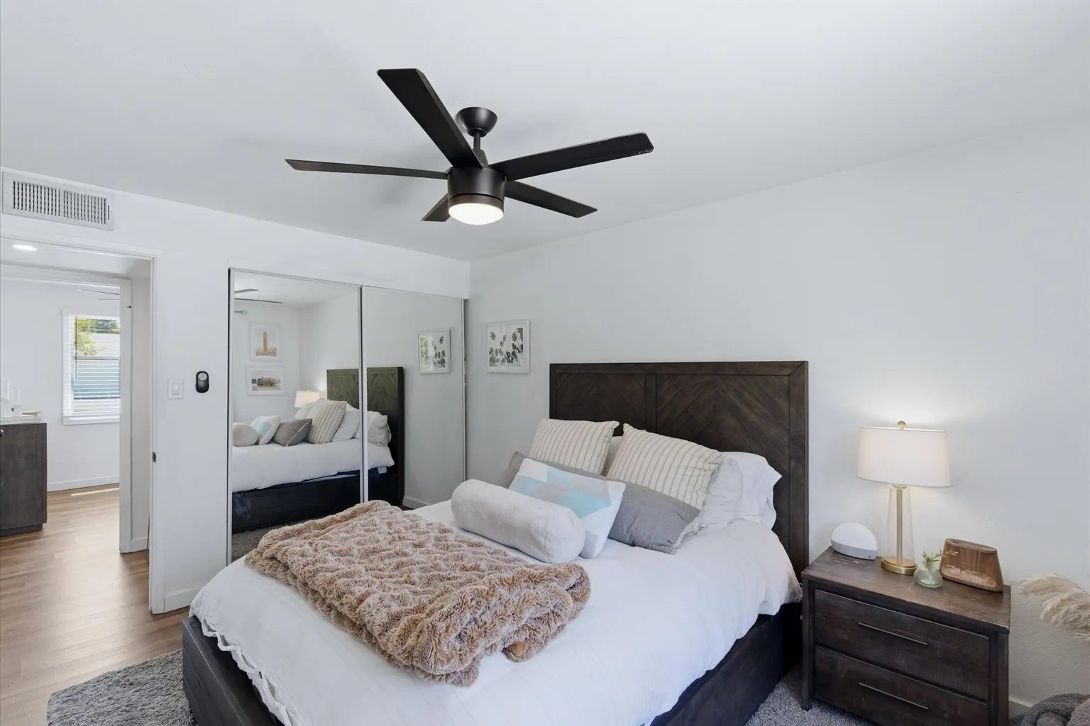 Nhà bán 3 phòng ngủ tại Phoenix, AZ - $400,000 - ảnh 4