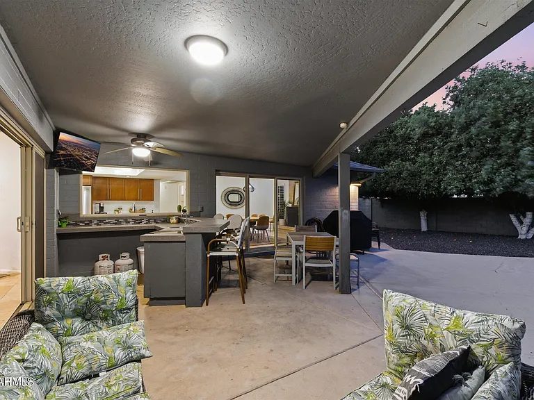 4-Bedroom Single-Family Home for Sale in Scottsdale, AZ – 14041 N 59TH Place – $999,000 - photo 15