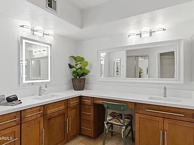 4-Bedroom Single-Family Home for Sale in Scottsdale, AZ – 14041 N 59TH Place – $999,000 - photo 7