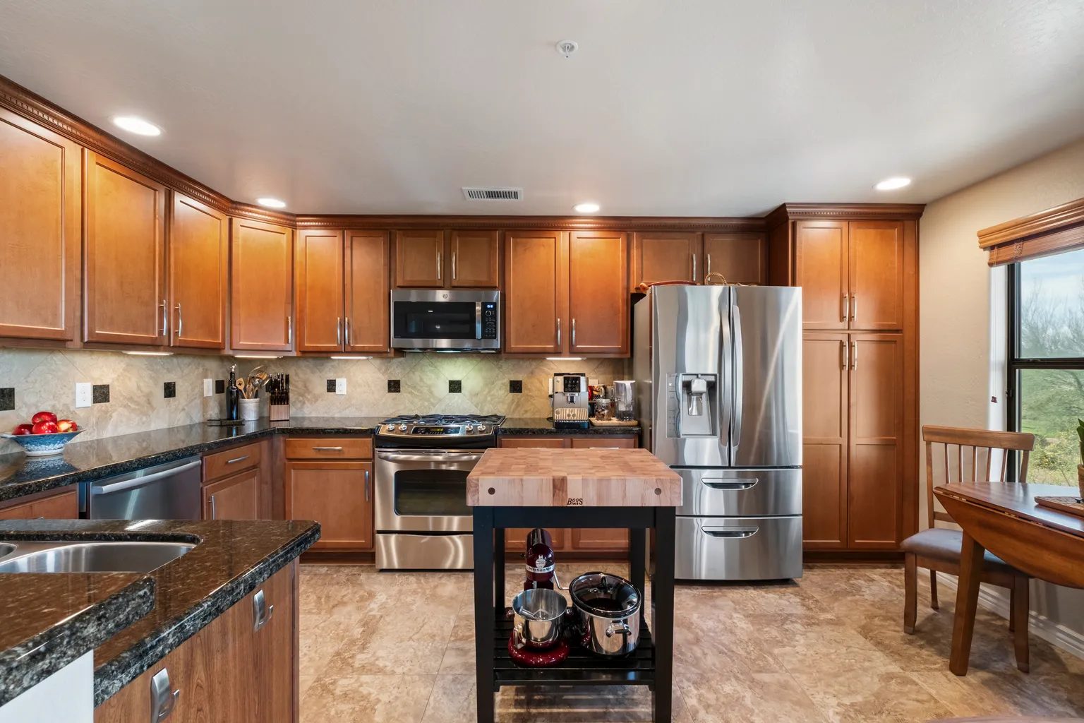 Nhà bán 3 phòng ngủ tại Phoenix, AZ - $625,000 - ảnh 3