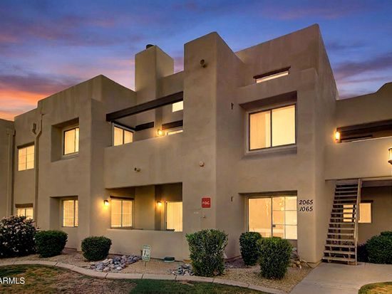 Nhà bán 2 phòng ngủ tại Scottsdale, AZ - $439,900
