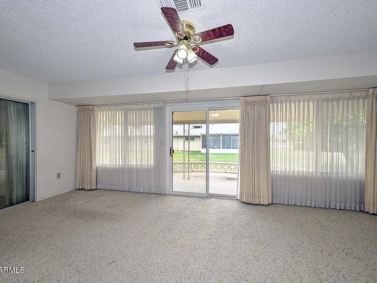 Nhà bán 2 phòng ngủ tại Sun City, AZ - $250,000 - ảnh 15