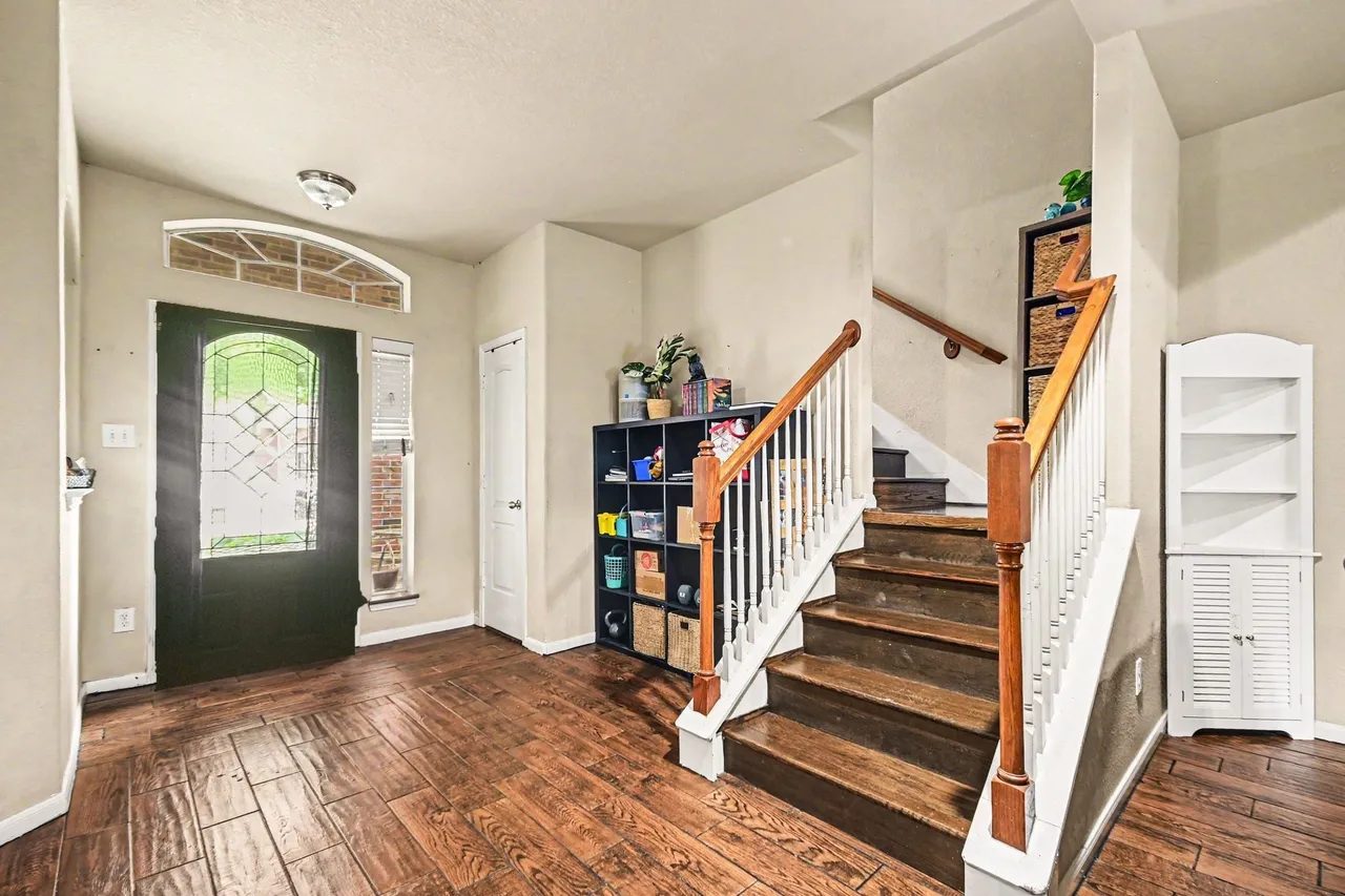 Nhà bán 4 phòng ngủ tại Dickinson, TX - $385,000 - ảnh 4