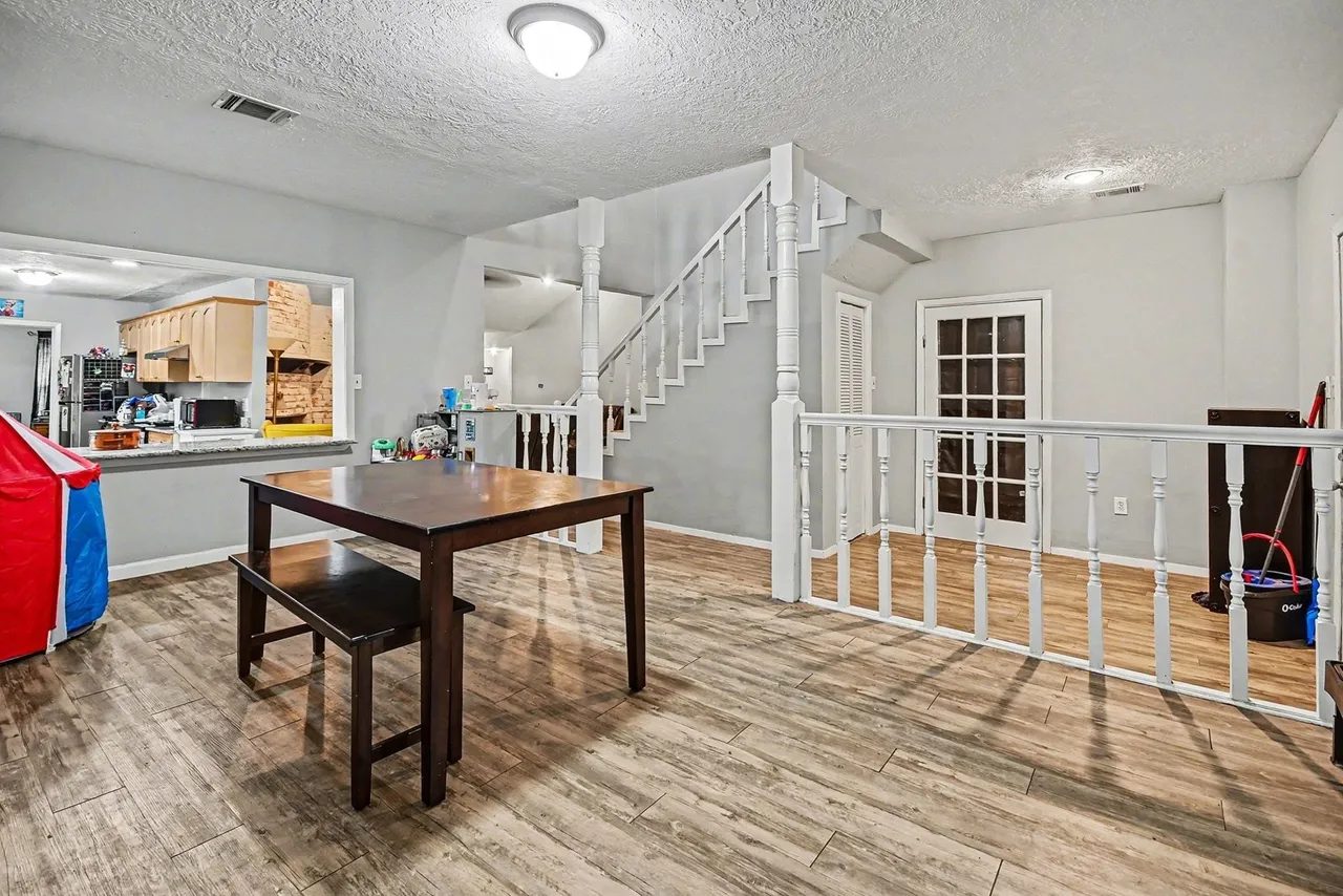 Nhà bán 4 phòng ngủ tại Channelview, TX - $275,000 - ảnh 5
