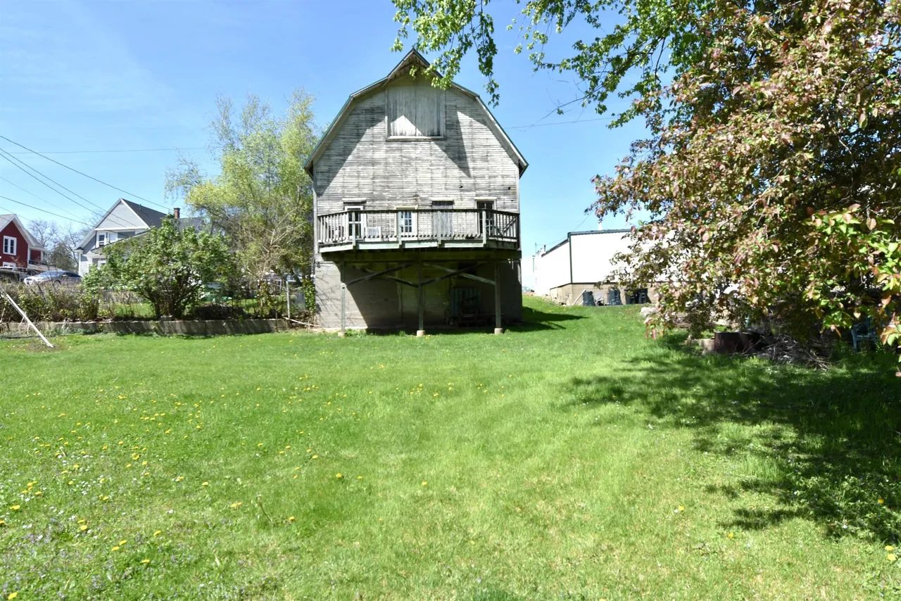 Nhà bán 4 phòng ngủ tại Lake Mills, WI - $449,900 - ảnh 2