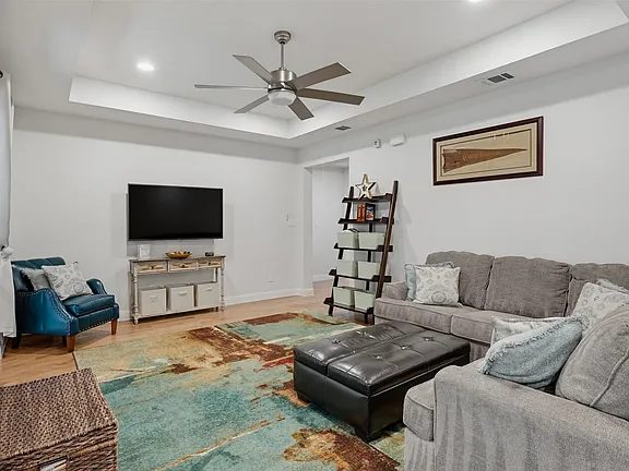 Nhà bán 4 phòng ngủ tại Dallas, TX - $1,050,000 - ảnh 13