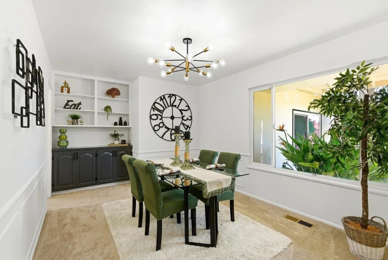 Nhà bán 4 phòng ngủ tại Salinas, CA - $909,000 - ảnh 2