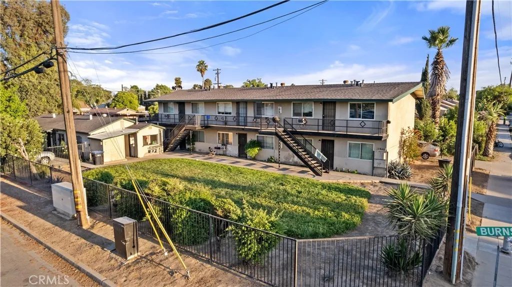 16-Bedroom Multifamily Property for Sale in Fresno, CA – 3940 E Burns Ave – $1,175,000 - photo 3