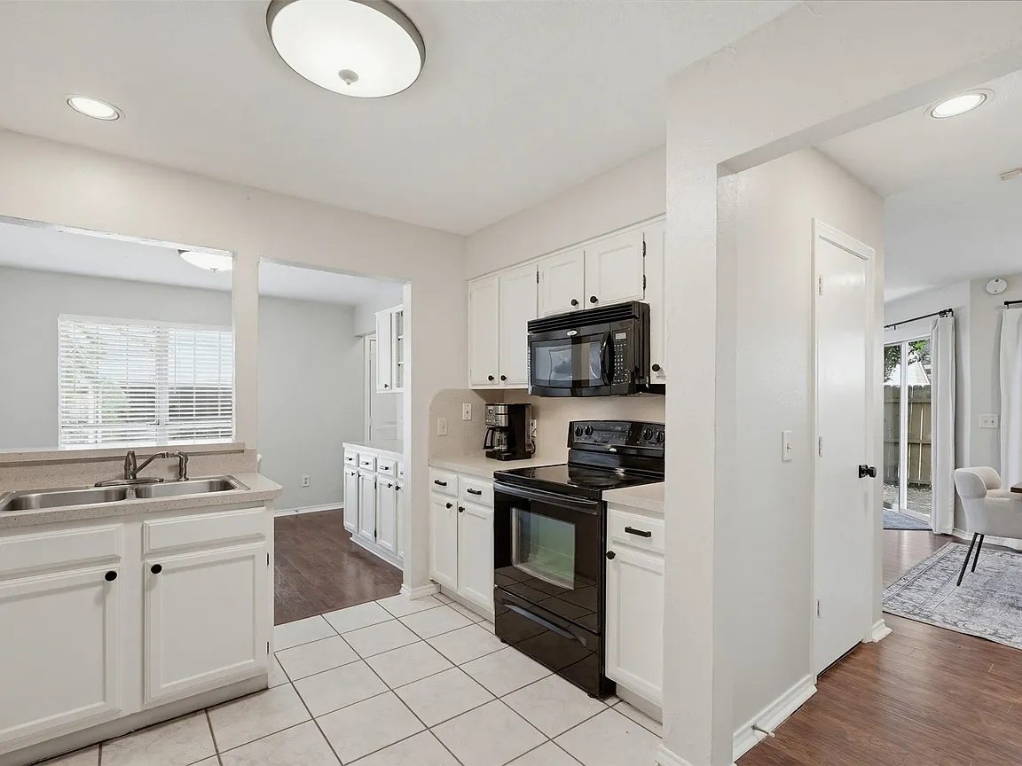 Nhà bán 2 phòng ngủ tại Dallas, TX - $314,000 - ảnh 4