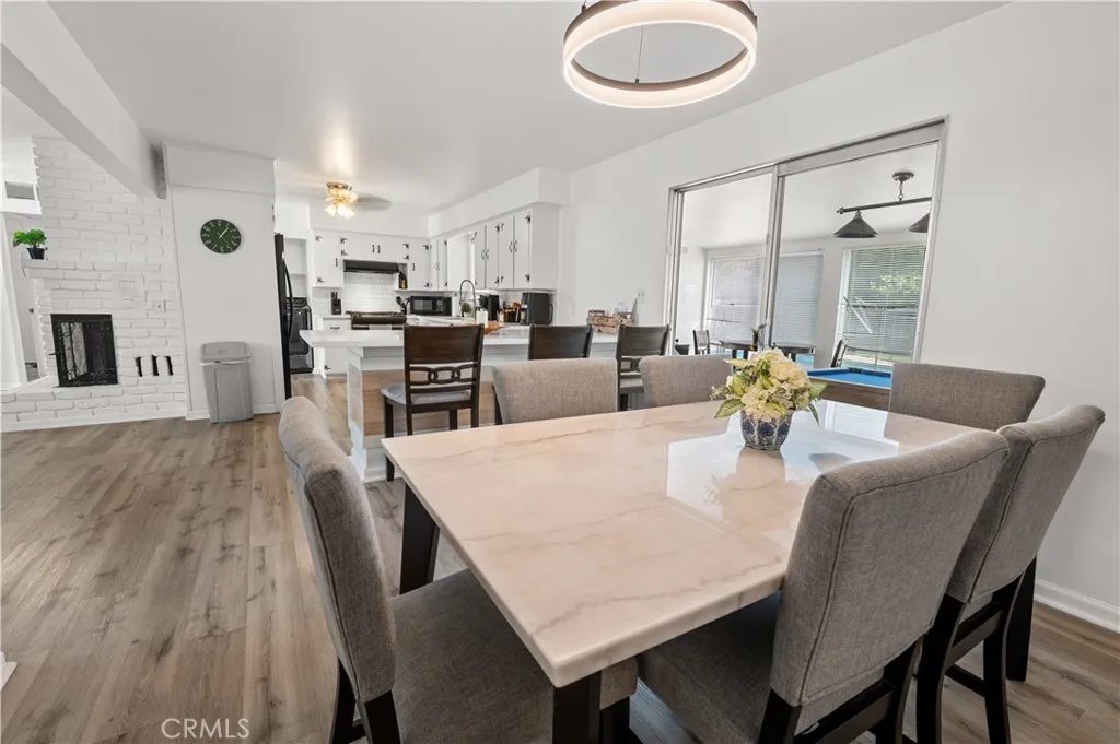 Nhà bán 5 phòng ngủ tại Fresno, CA - $619,000 - ảnh 5