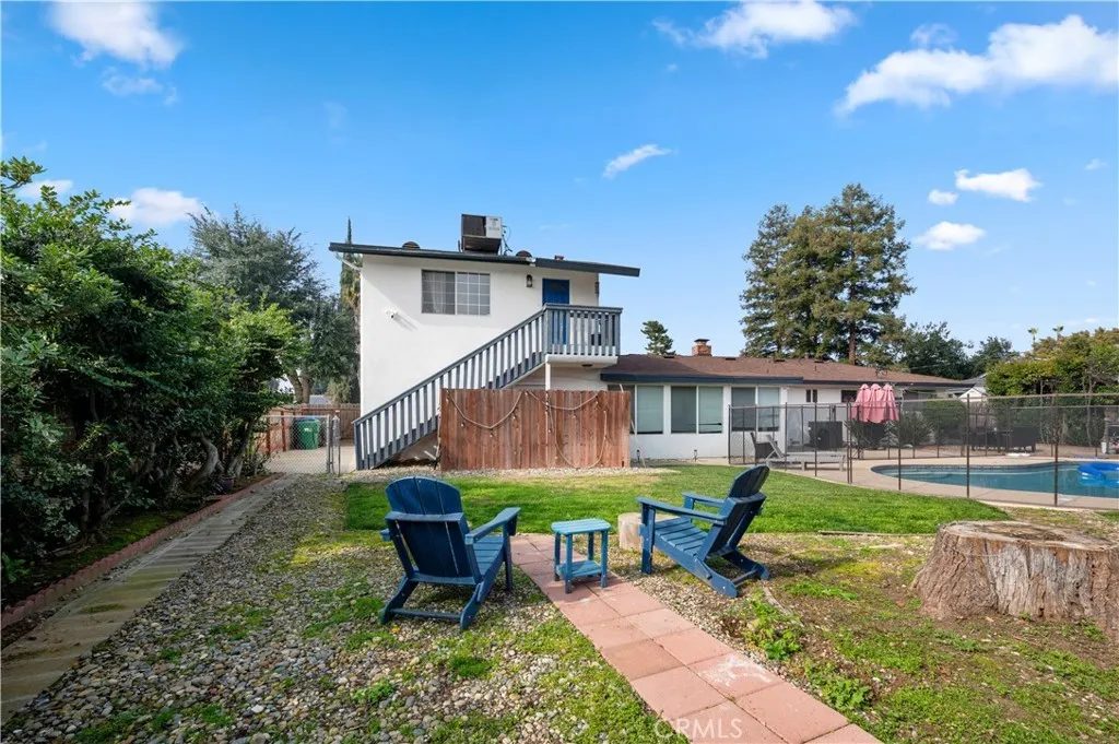 Nhà bán 5 phòng ngủ tại Fresno, CA - $619,000 - ảnh 3