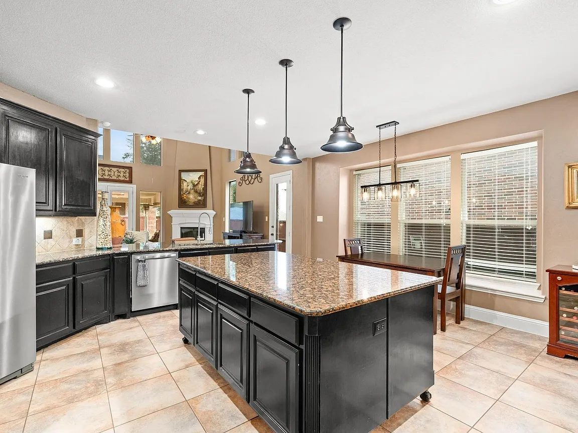 4-Bedroom Single-Family Home for Sale in Allen, TX – 1531 Evanvale Dr – $798,500 - photo 6