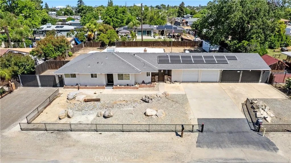 Nhà bán 2 phòng ngủ tại Fresno, CA - $395,000