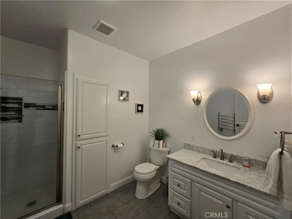 Nhà bán 3 phòng ngủ tại Bass Lake, CA - $1,150,000 - ảnh 4