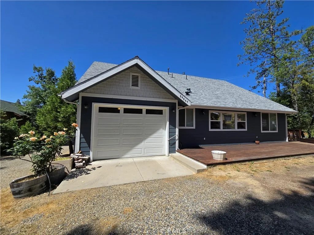 Nhà bán 3 phòng ngủ tại Bass Lake, CA - $1,150,000 - ảnh 10