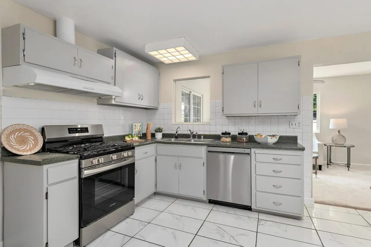 4-Bedroom Single-Family Home for Sale in San Jose, CA – 3439 Verdi Dr – $1,098,000 - photo 4