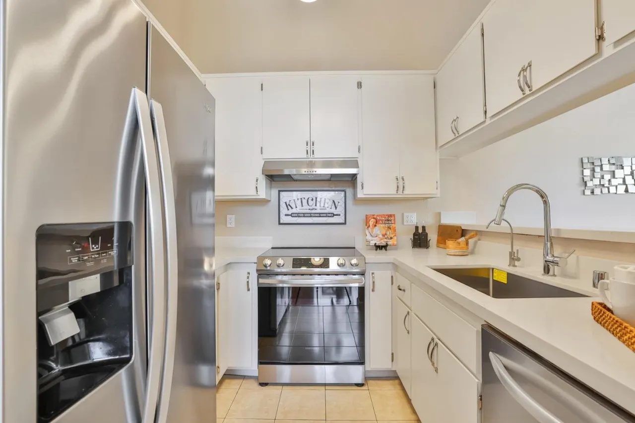 1-Bedroom Condo for Sale in San Jose, CA – 480 Coyote Creek Cir – $439,800 - photo 4