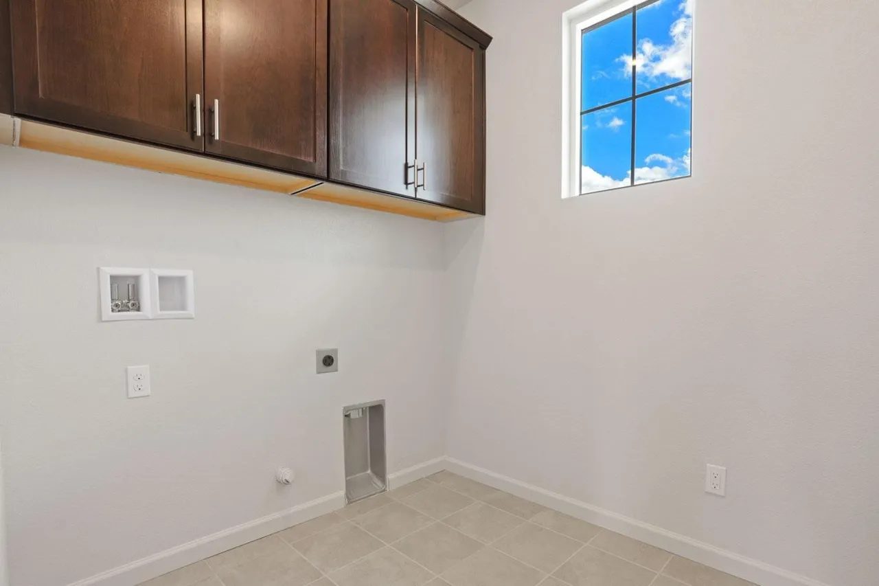 4-Bedroom Single-Family Home for Sale in Manteca, CA – 1863 Lateral Ave – $675,000 - photo 10