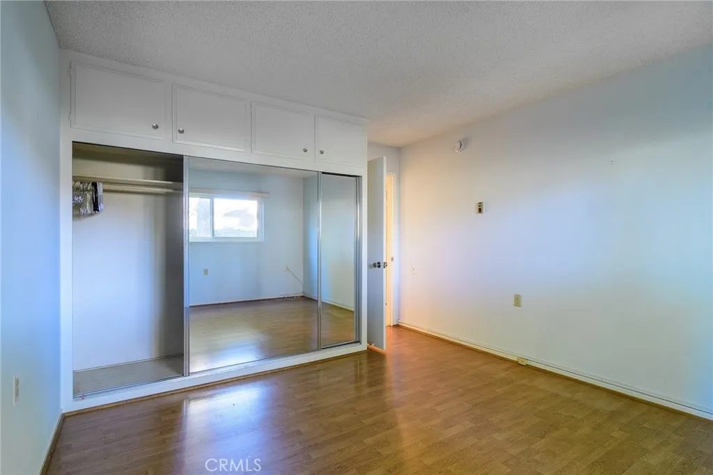 Nhà bán 2 phòng ngủ tại Laguna Woods, CA - $240,000 - ảnh 4