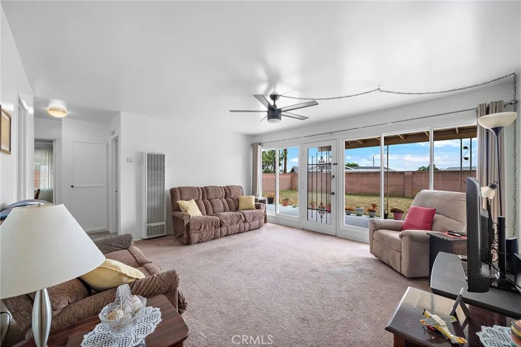 Nhà bán 4 phòng ngủ tại Westminster, CA - $959,000 - ảnh 2